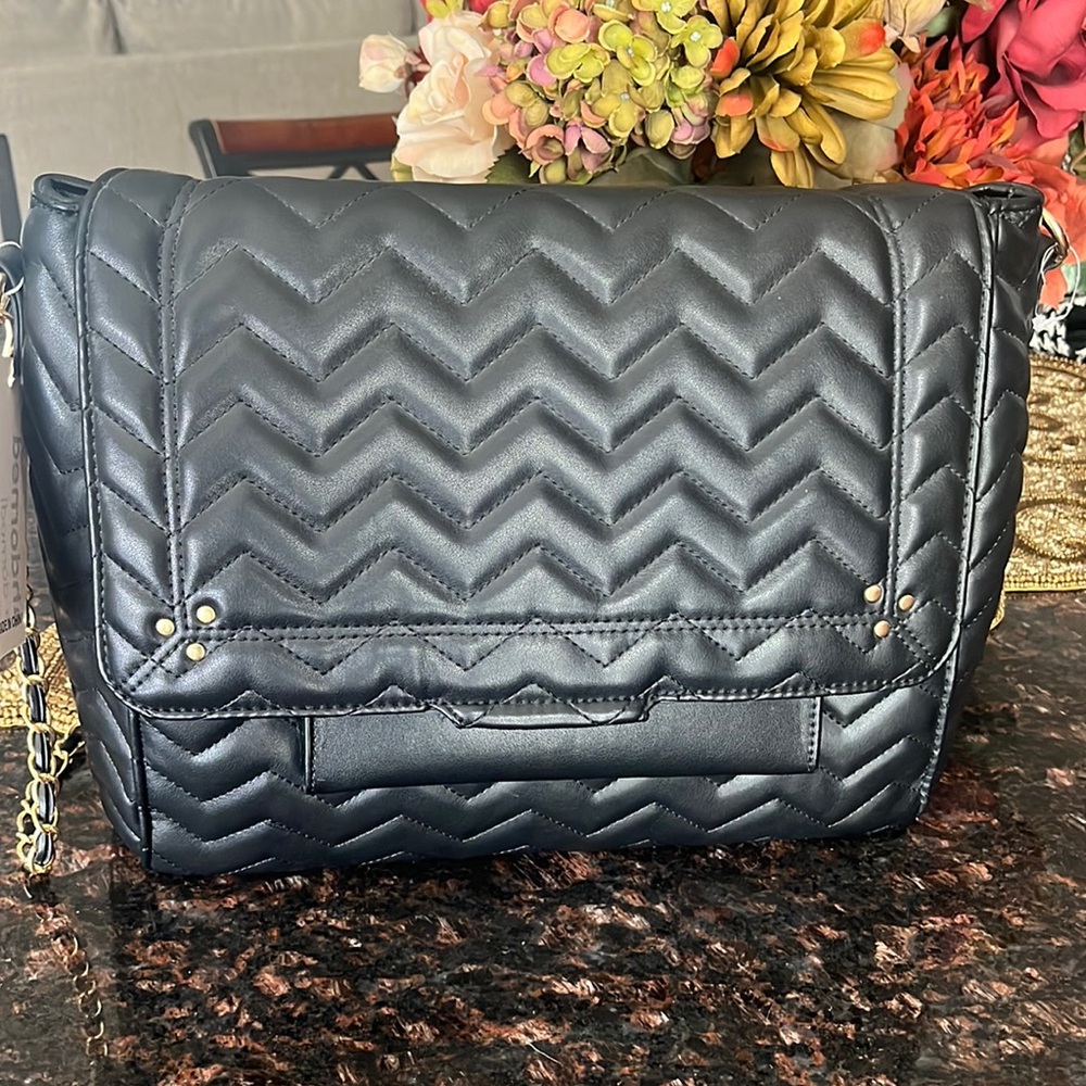 Ahdorned NY Black Quilted Bag With 2 Different Straps Both adjustable